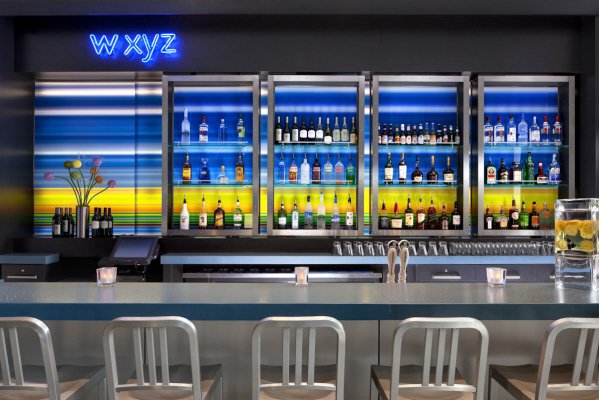 bar